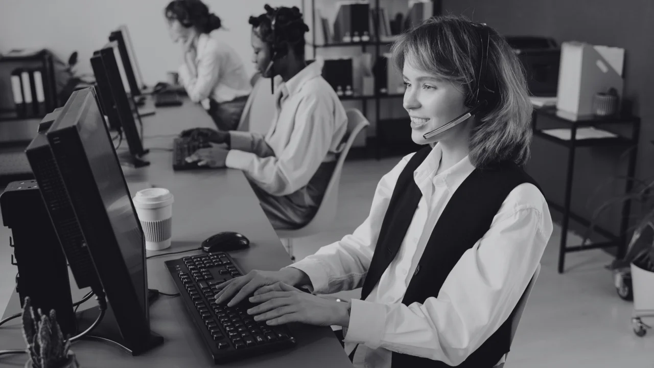 virtual professionals providing customer support and virtual staffing services